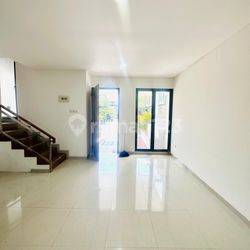 Dijual Rumah Fullyfurnish Dekat Stasiun Pondok Ranji Bintaro