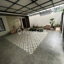 Rumah Siap Huni 3 Lantai Dekat Mrt Lebak Bulus di Ciputat Timur
