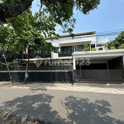 Rumah Lux di Cikutra Dekat Kampus Widyatama Gor Citra