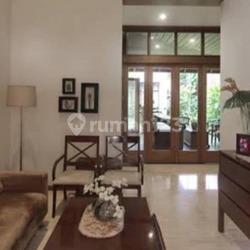Rumah Mewah Desain Arsitek Ternama Di Juanda Dago Bandung