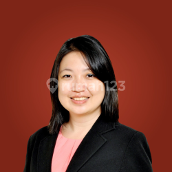 Angelina Yuli | Agen Properti Discovery Property