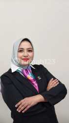 Nining Bangoennagoro 