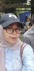  Esthie Yunita 