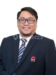 Adrian Martinus Wattie 