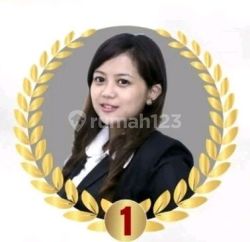 Shalie | Agen Properti Discovery Property