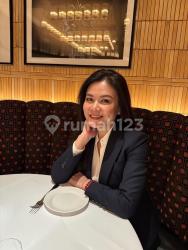 Evelyn Ho