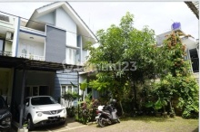 The Tropical Residence