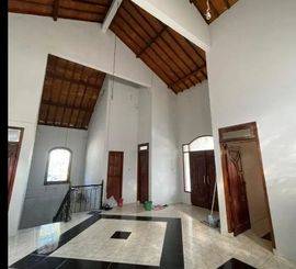 Rumah tengah kota Semarang ada view bagus siap huni dekat kampus Undip dekat tol dijual di Bukit sari Semarang selatan
