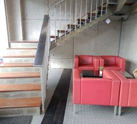 Rumah Untuk Usaha Coffee Shop Dan Kantor di Cempaka Putih, Jakarta Pusat