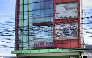 Terraced Shop with Spacious Parking in Tajur, Bogor City