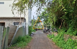 STRATEGIC LAND LOCATION IN JIMBARAN WITH A VILLA AND QUIET SURROUNDINGS