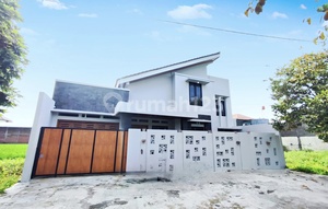 Rumah Siap Pakai Area Pusat Kota Solo