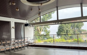 Dijual Ruang Usaha Bekas Cafe di Jl Kolonel Masturi Cimahi