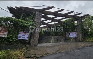 S. Pasuruan. Prigen. Vila Dayurejo.dekat Pintu Langit