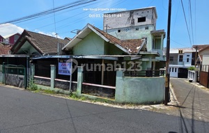 Batu Malang. Rumah Tengah Kota Jln Dewi Sartika