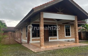 Dijual Rumah dengan Tanah Yg Luas, Daerah Bisnis, Pusat Kota di Tanjung Pandan, Belitung, Propinsi Bangka Belitung
