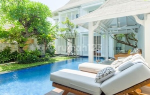 Dijual Villa Modern Tropical Style, Furnished Canggu, Berawa