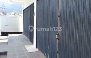 Spacious Shop House in Ende