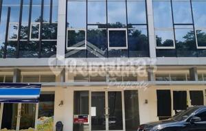 Ruko Bagus Strategis di Ivy Park Bsb, Semarang (Vn 3030)