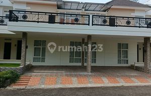Luxury House in Tamansari, Suitable for Officials, Foreigners, Artists.