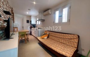 Leasehold Stylish Studio Room Furnished, Near Mertasari Beach