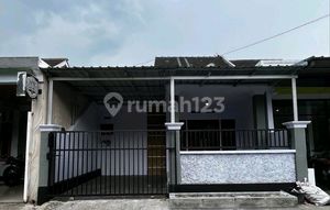 Minimalist House Rental at Affordable Prices in a Housing Complex Near the City and Campus