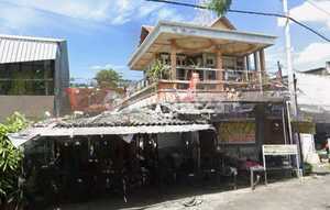 Jalan raya Sukomanunggal Surabaya Kota