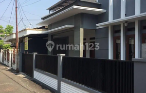 Ready-to-Live House Renovated, 100 meters to Pasar Minggu Main Road, Inside Complex