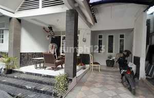Front Garden House in Cipete Complex Area, 500 Meters to Antasari Main Road and 2Km to Kemang Raya.