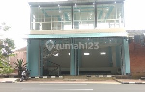 Investasi Premium Ruang Usaha 3 Lantai di Jalur Utama Jl. Sudirman Dekat Artos Mall, Tidar Selatan, Magelang Selatan