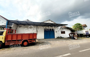 For Sale: Cheap & Vast Warehouse in Karangsono Near Kebonagung Sugar Factory, SHM, Row, Wide Road, Ready for Business, Industrial Business Area, Production Factory