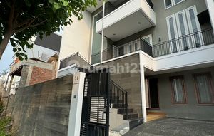 Luxury ! Grisenda 3-Story Semi-Furnished House Luxury