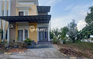 Rumah 2 Lantai Cipta Green Ville Cluster Chiswick