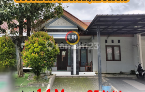 For Rent 3 Bedrooms 1 Bathroom House in Pedurungan, Semarang City.