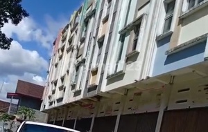 Cheap Attached Shophouses on Rangkasbitung Main Road Near Toll Exit
