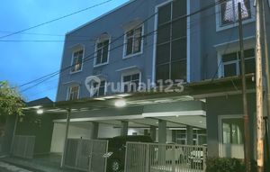 Jual Kosan 24 kamar full ada garasi mobil