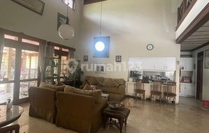 Rumah di Jalan Utama Pondok Indah, Harga Sedikit di Atas NJOP