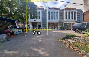 For Sale and For Rent 3-Story Shop House on Jl. Raya Puputan, Renon