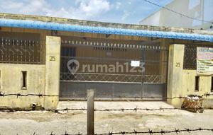 Dijual Kos2an Lancar tinggal Meneruskan Saja lokasi Strategis Utk Kos2an, Shm.