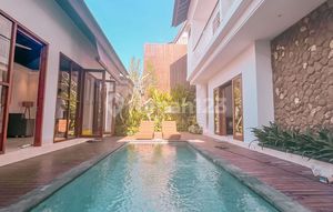 For Rent Yearly Luxury Villa 3BR Canggu Near To Seseh Beach