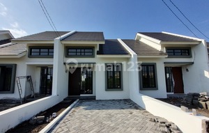 Ready-to-occupy house at low price near the Sukodono Community Health Center in Sidoarjo