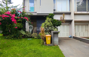 Affordable Minimalist Comfortable &amp; Serene House in Kebayoran Bintaro Jaya