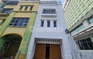 For Sale: Ready-to-Use Shop House on the Main Road Tuanku Tambusai