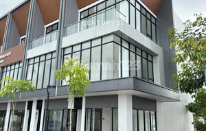 Corner Ruko Ready to Occupy in the Tallasa City Area, Ruko Eight Avenue