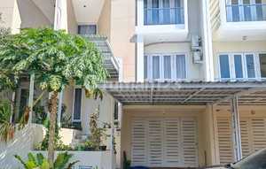 Citraland Makassar Rental House, One Step to the FAMILY Club