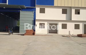 Gudang Baru Balikpapan Luas dengan Office Siap Pakai Yard Panjang 009SG