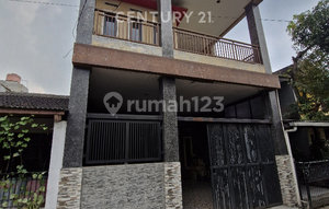 Quick Sale, House With Spacious Terrace Nata Endah 2 Sadang Bandung