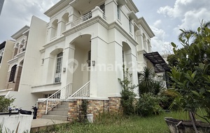 Sewa Rumah Pik Bgm Cendana 13x18 Hoek [4+1 Kamar Tidur]