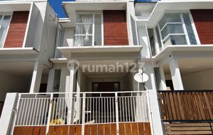 For Sale Quick 3 Bedroom House Located Near JB School