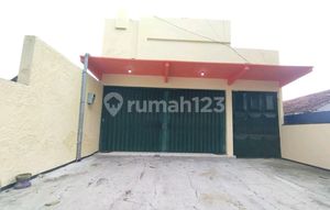 For Rent: Cheap Shop House in Kediri City